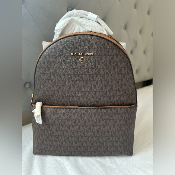 ❌SOLD❌Michael kors Backpack - Picture 1 of 3